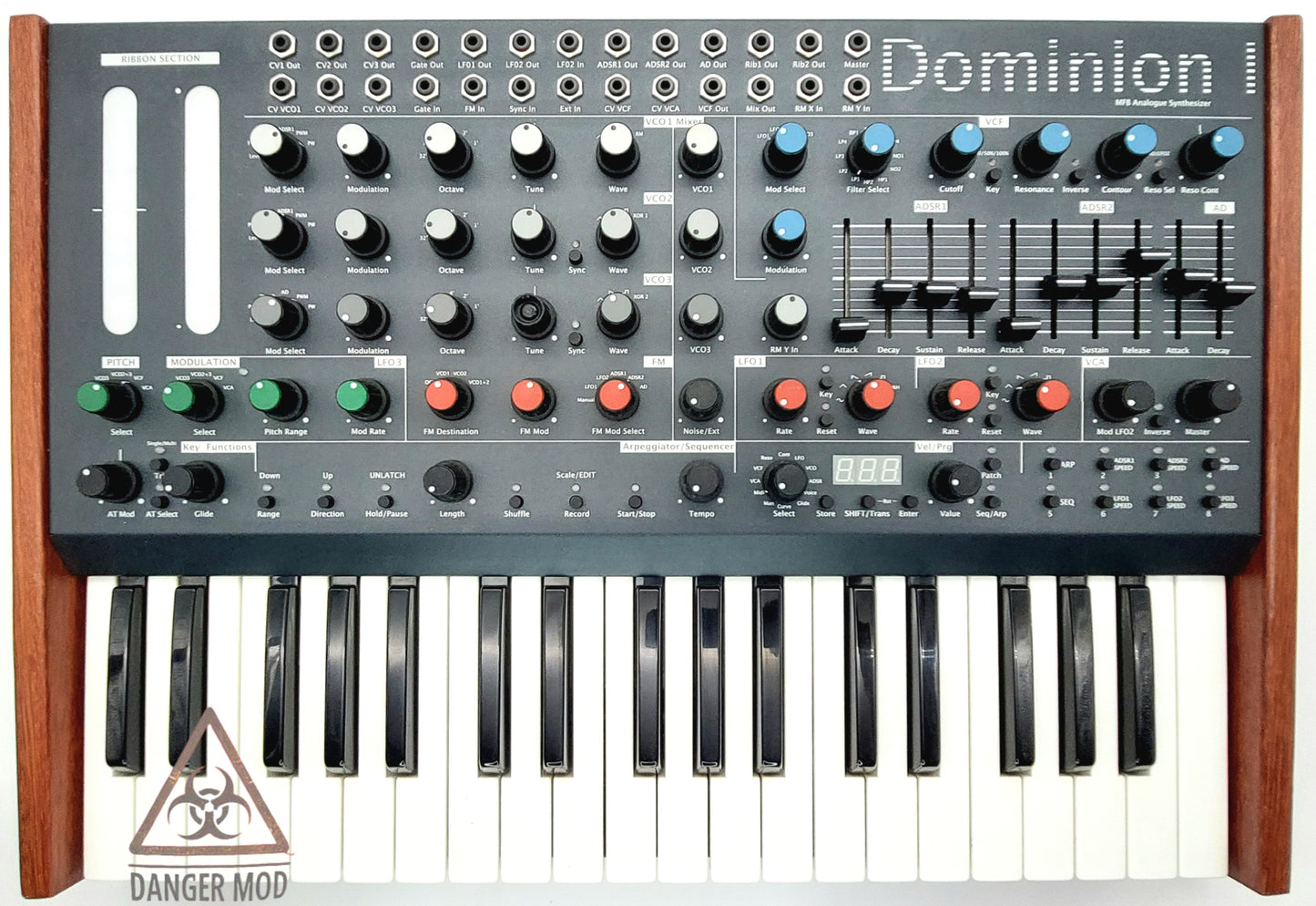 MFB Dominion 1 | Synthétiseur analogique