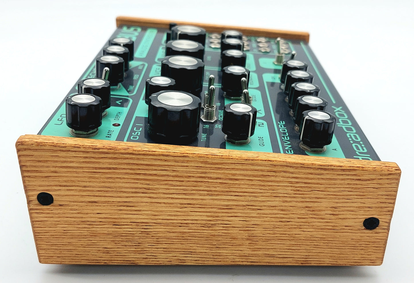 Dreadbox Erebus V1 | Synthétiseur analogique paraphonique et semi-modulaire